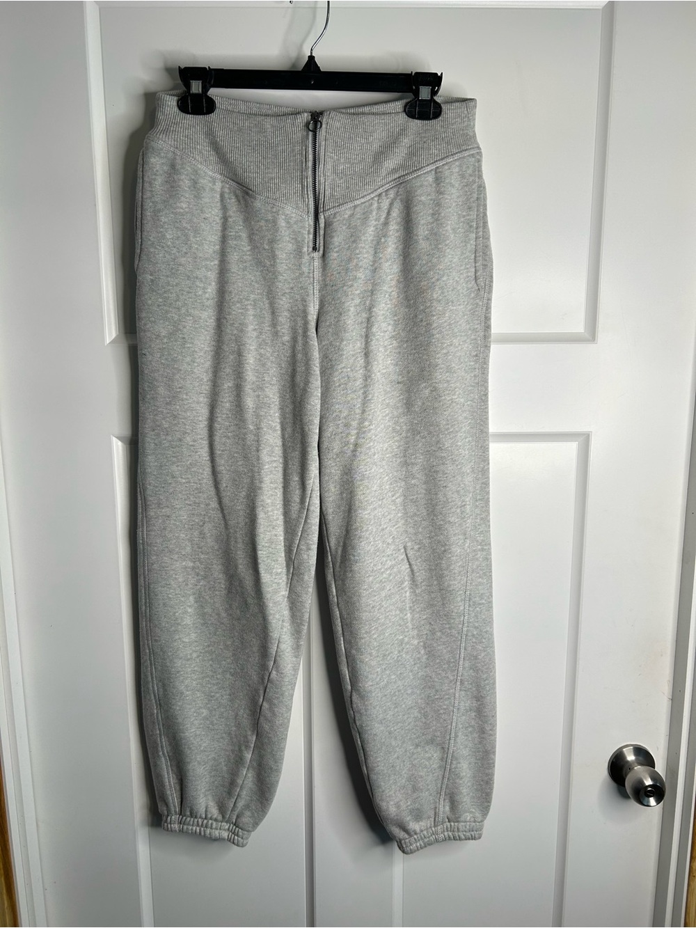 Aerie Women’s Medium Zip Front Sweatpants Gray Active Athleisure 4825